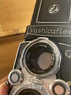 Almost Mint with Case Yashicaflex New B 6x6 TLR Camera Yashikor 80mm F/3.5 / JPN