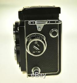 Black Rollei Rolleiflex Tessar 75mm F3.5 TLR Camera