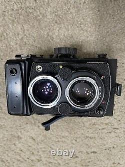 Camera Yashica 124g Twin Lens Copal-SV TLR Film Camera 80MM as is Collecteble