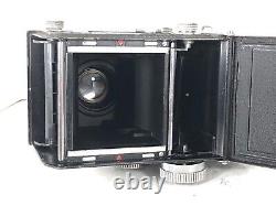 Exc+4 for this age Yashica Yashicaflex Model C TLR 6x6 Camera 80mm f/3.5 JAPAN