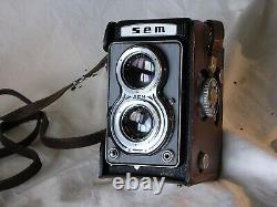 French made Sem TLR, working, f/3.5, speeds 1-1/400th. With half case