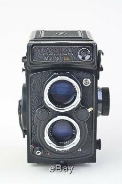 MINT- YASHICA MAT-124G 66 TLR with80mm f3.5 withCASE, STRAP, MANUAL, BOXED, WOW