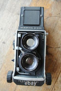 Mamiya C220 Professional TLR Medium Format Camera + 80mm 13.7 Lens WORKING