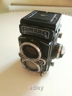 Rolleiflex 80mm 2.8F Twin Lens Reflex Camera and accessories Carl Zeiss Lens