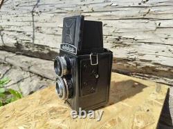 TLR Film Camera Lubitel Lens with75mm f4.5 6x6 cm Lomography USSR LOMO SERVICED