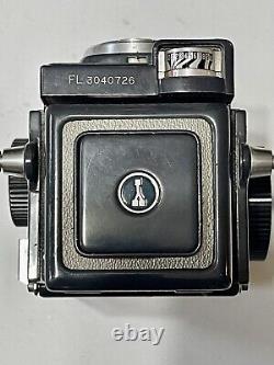 VINTAGE YASHICA 44 LM TWIN REFLEX 60mm 3.5 LENS 127 F. CAMERA. AS IS, UNTESTED. READ