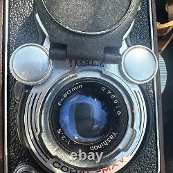 Vintage Yashica-Mat LM TLR Medium Format Film Camera With 80mm 3.2 Lens 120mm Film