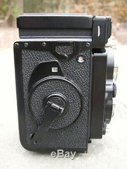 YASHICA MAT 124 G 6x6 TLR Medium Format Camera with Box