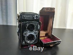 YASHICA MAT 124 TLR Film Camera Gorgeous Camera Vintage with Case & Manual