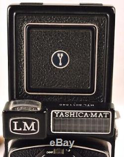 YASHICA-MAT LM TLR withYASHINON 80mm F3.5 LENS & CASE JAPAN
