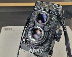 Yashica 124 G TLR, very nice