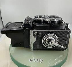 Yashica 24 L TLR 120 film Medium Format Camera 80mm F/3.5 Twin Lens SERVICED