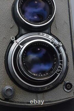 Yashica A TLR Camera CLAD SEALS SR. 39100425 TESTED