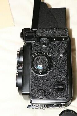 Yashica Mat 124G TLR 6x6 Camera MINT Condition Box, Case & Cap Included