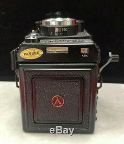 Yashica Mat-124G TLR Film Camera with box, Case and instructions. Store Demo