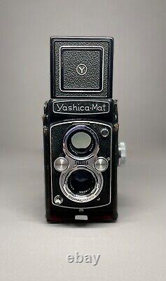 Yashica Mat 6x6 medium format manual TLR film camera. In good but used condition